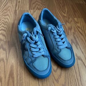 Womens Vintage Havana Blue Sneaker
